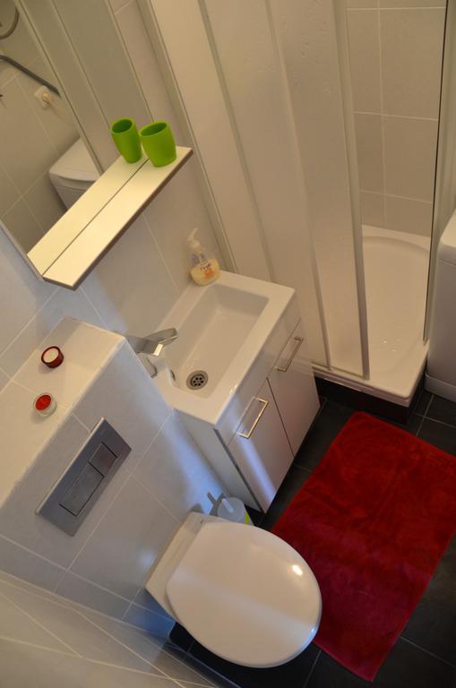 Apartman Medit Apartment วีร์ ภายนอก รูปภาพ