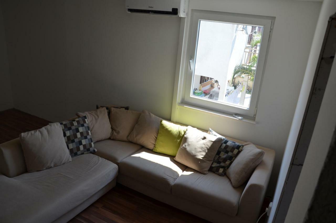 Apartman Medit Apartment วีร์ ภายนอก รูปภาพ